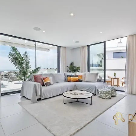 Penthouse With A Private Pool And Sea View In *