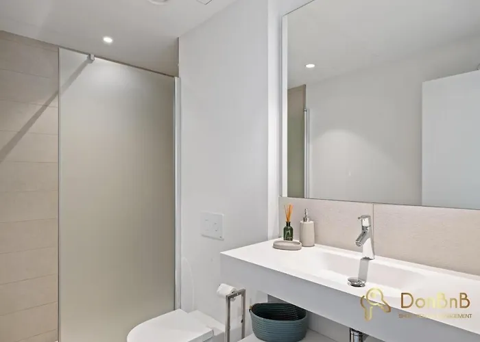 Penthouse With A Private Pool And Sea View In アパート