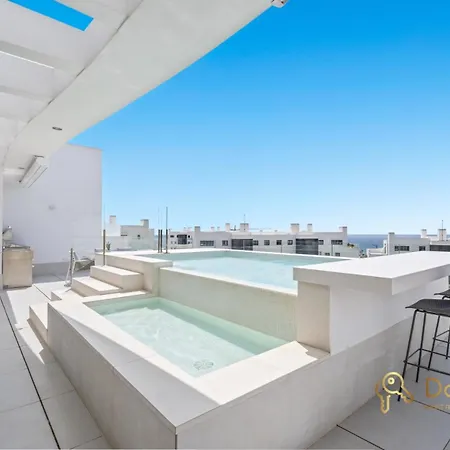 Penthouse With A Private Pool And Sea View In *