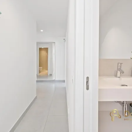 Apartment Penthouse With A Private Pool And Sea View In Fuengirola