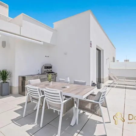 Penthouse With A Private Pool And Sea View In