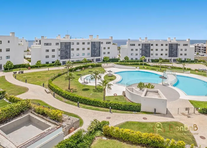 Penthouse With A Private Pool And Sea View In Fuengirola