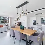 Penthouse With A Private Pool And Sea View In Διαμέρισμα *