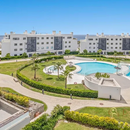 Penthouse With A Private Pool And Sea View In Fuengirola
