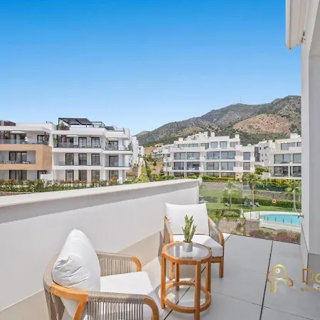 Penthouse With A Private Pool And Sea View In Apartamento